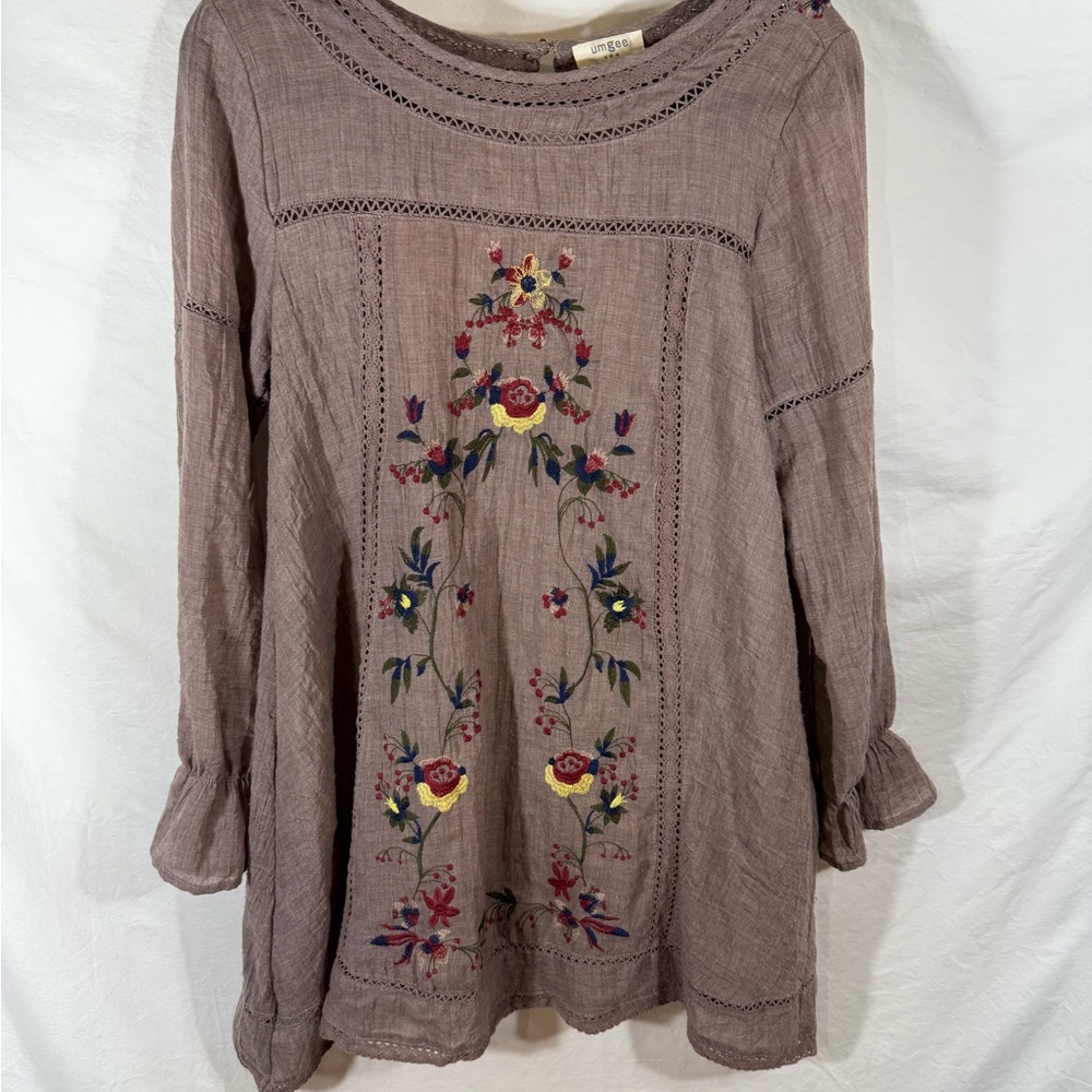 Umgee Taupe Floral Embroidered Tunic
